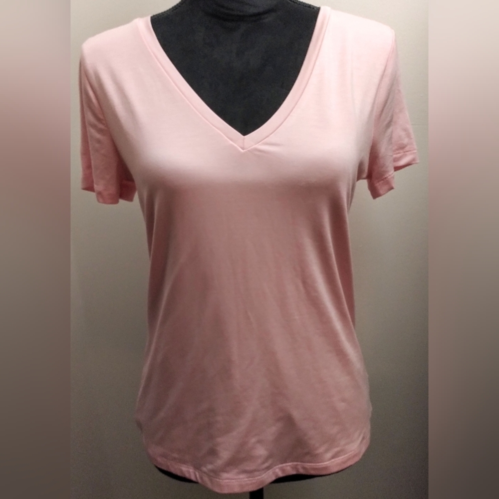NWT Express Light Pink V-Neck Short Sleeve Tee